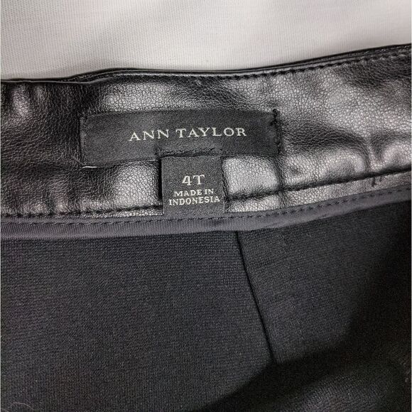 Ann Taylor 4 Tall Black Lace Pencil Skirt - Picture 5 of 9